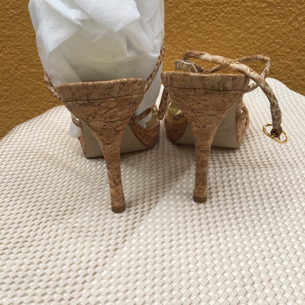Shoes - Picture 4 of 4